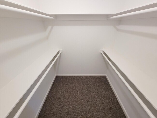 Building Photo - 5107 Prairie Creek Dr