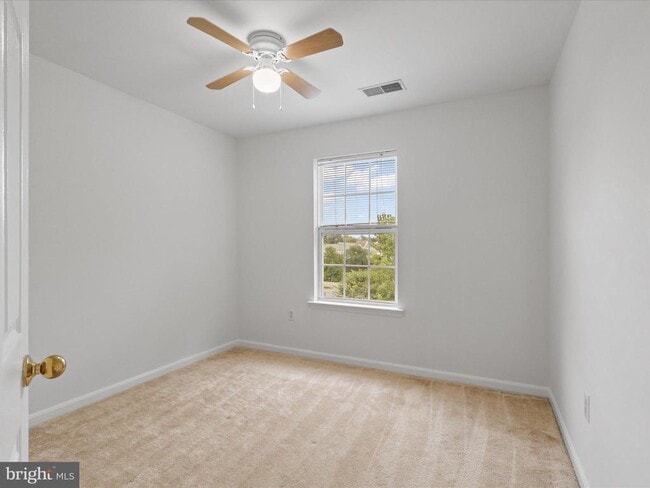 Building Photo - 7700 Shadowcreek Terrace