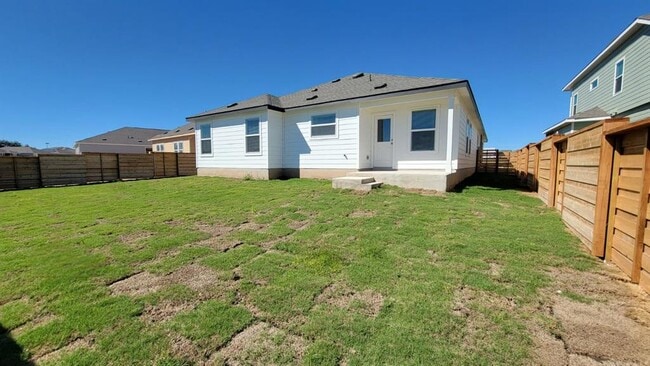 Building Photo - 300 Dreyer