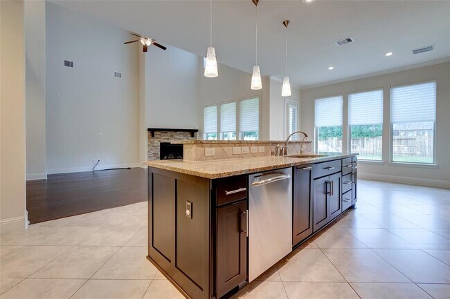 Building Photo - 10307 Latta Creek Dr