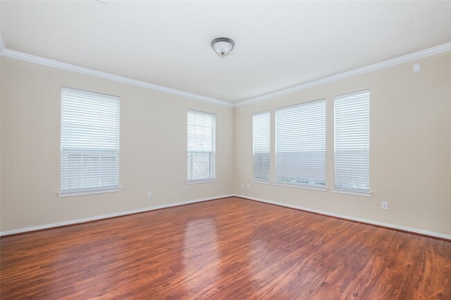 Building Photo - 26114 Sandersgate Ln