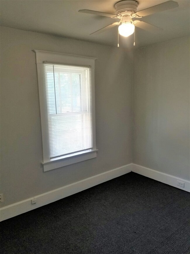 Building Photo - 3031 Boulevard Pl