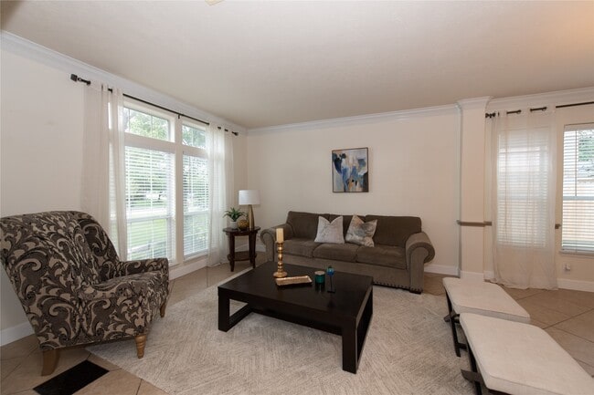 Building Photo - 1914 Lakeside Xing