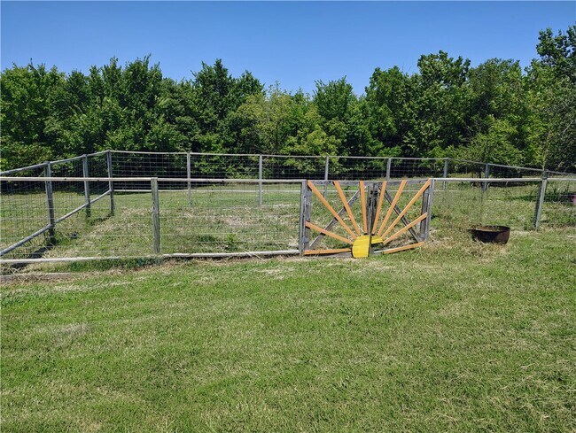 Building Photo - 14894 Trammel Mountain Rd