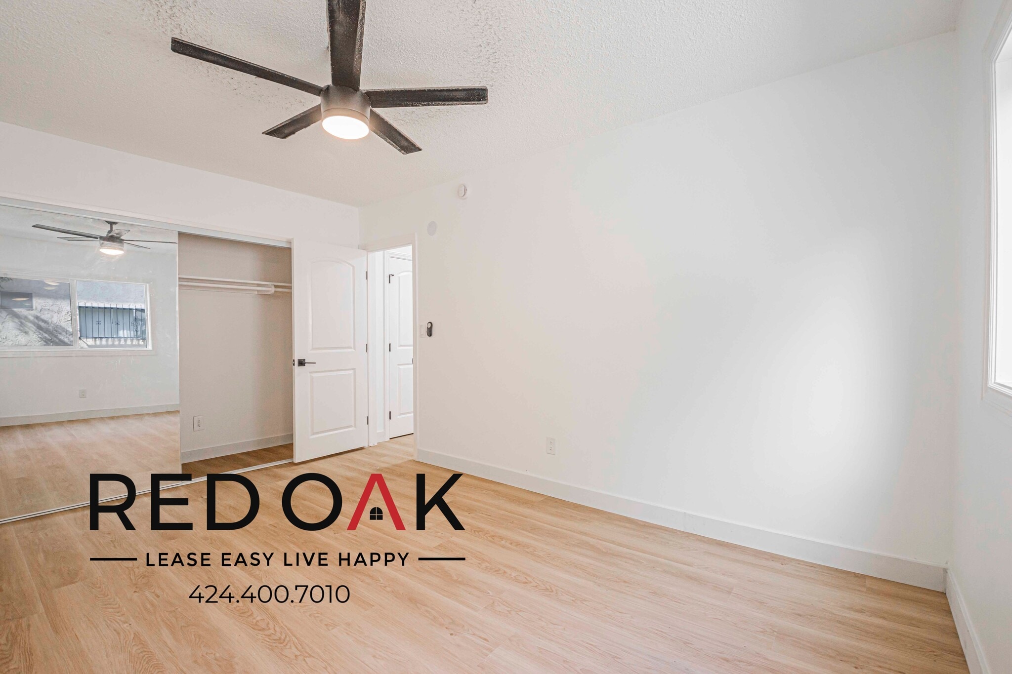 Building Photo - 1800 W Glencrest Ave