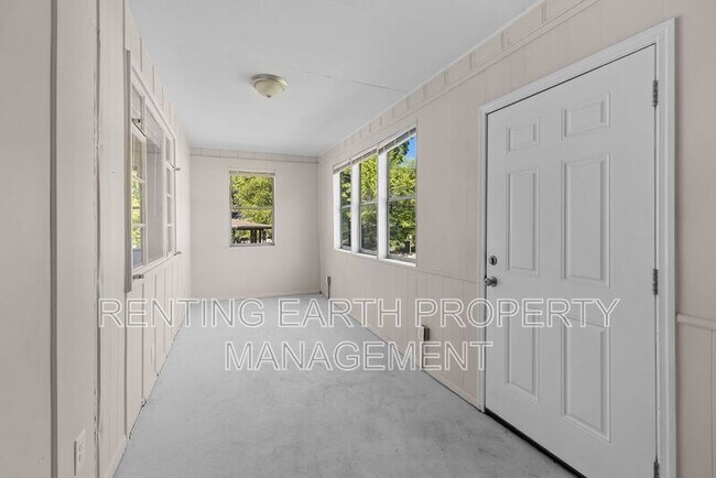 Building Photo - 2028 Avenue V