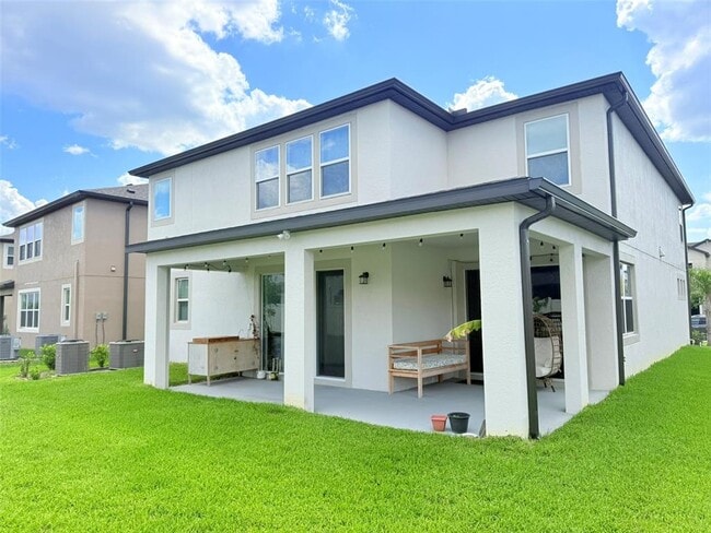 Building Photo - 11131 Sundrift Dr