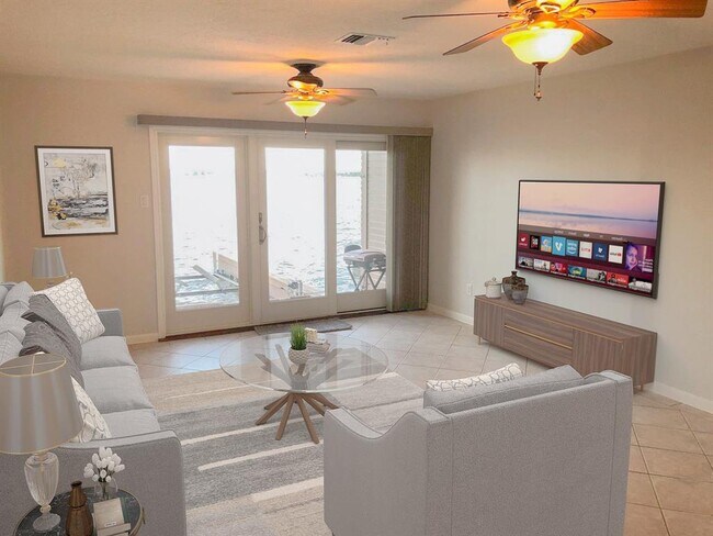 Building Photo - 801 River Rd