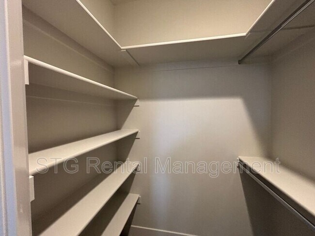 Building Photo - 1073 S 4380 W