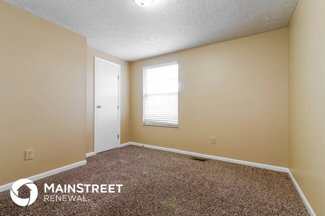 Building Photo - 7727 Maradona Dr S