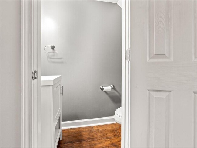 Building Photo - 2232 Dunseath Ave NW