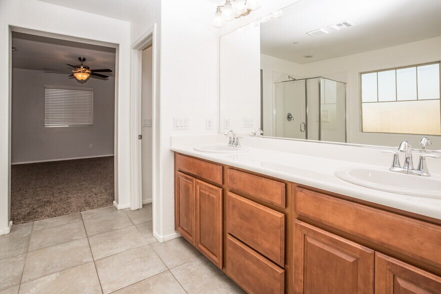 Building Photo - 7756 Vestibule Ct