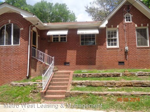 Building Photo - 810 N Park St