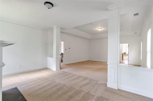 Building Photo - 2635 Azalea Bluff Dr