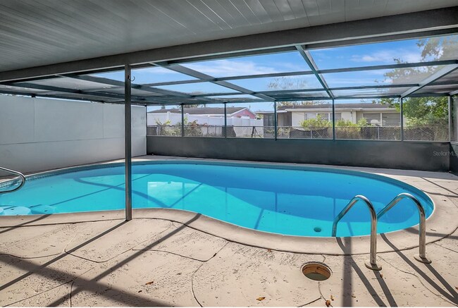 Building Photo - 7210 Parrot Dr