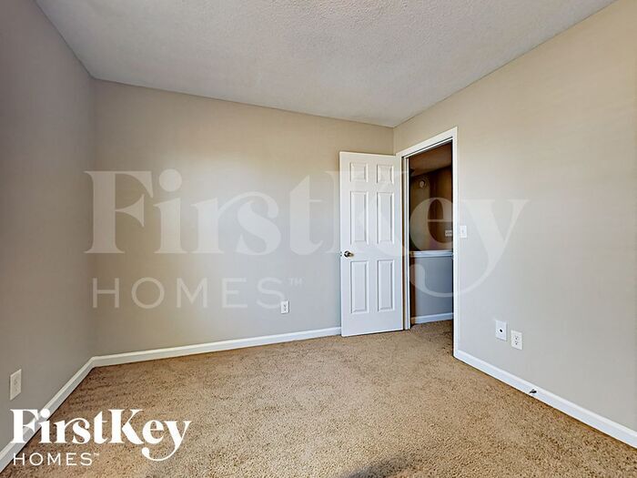 Building Photo - 7699 Parkmont Dr