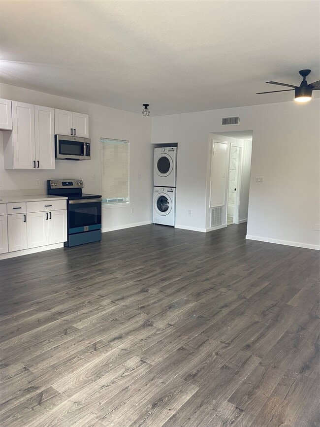 Building Photo - 7823 Goode St