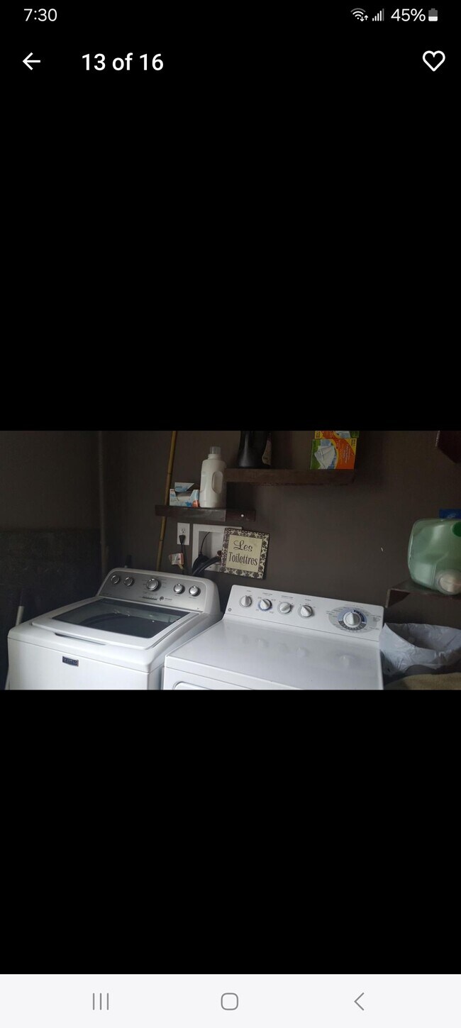 Building Photo - 116 N Kinney Ave