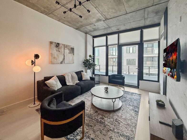 Building Photo - 1247 N 2nd St