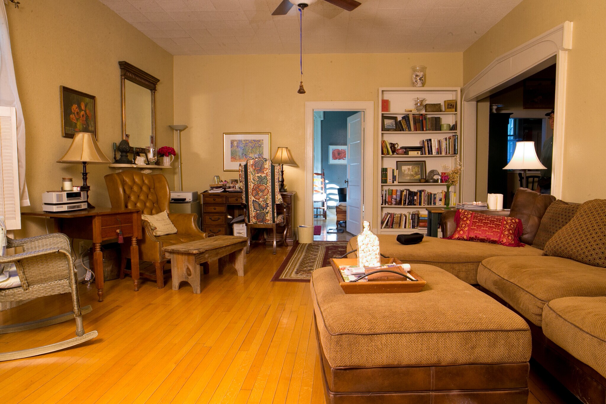 Living Room - W379N5686 N Lake Rd
