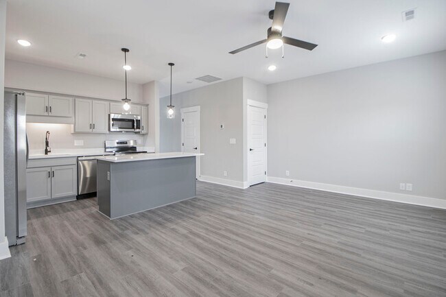 Building Photo - 403 Jonathan Wade Cir