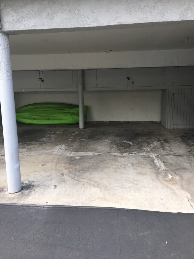 Building Photo - Cozy Studio by the Beach in Sandpiper III Complex!