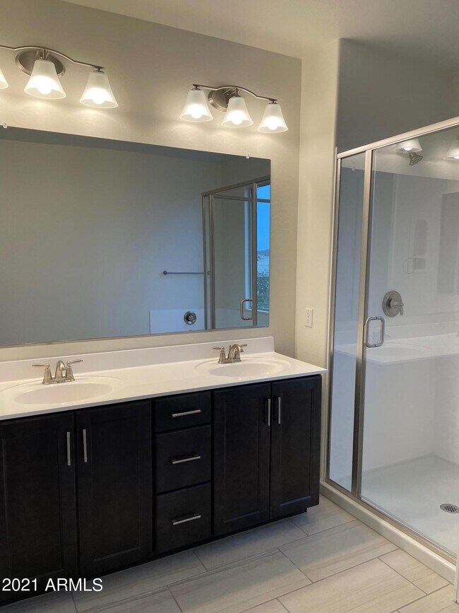 Building Photo - 1964 W Kinfield Trail