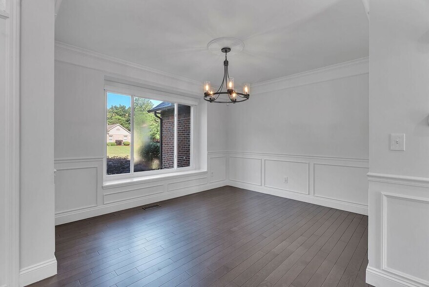 Building Photo - 4521 Links Ct