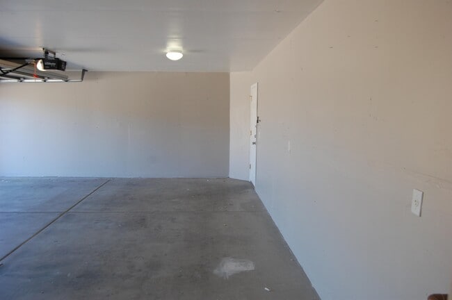 Building Photo - 8187 S Camino SERPE