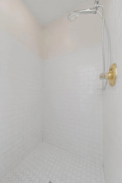 Building Photo - 1565 Bent River Cir