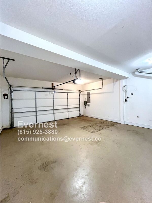 Building Photo - 146 John Duke Tyler Blvd