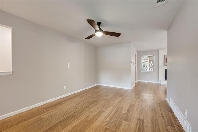 Building Photo - 9811 Kingsman Dr