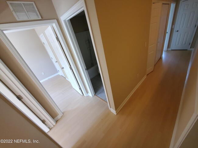 Building Photo - 4856 Parkhurst Pl