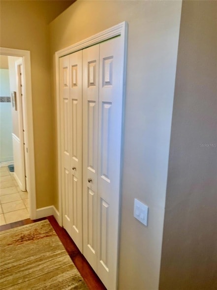 Building Photo - 2775 Royal Palm Dr