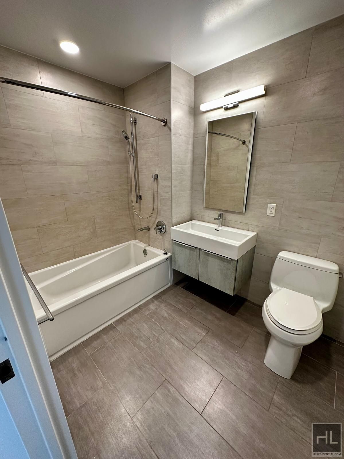 Building Photo - NORTHERN BOULEVARD