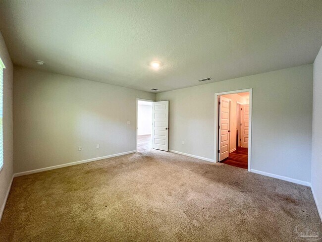 Building Photo - 5257 Peach Dr