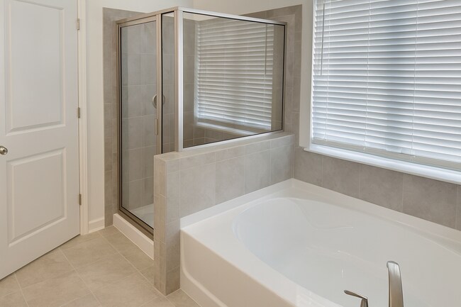 Building Photo - 6100 Trinity Xing Cir