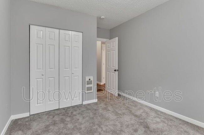 Building Photo - 1328 NE 68th Ave