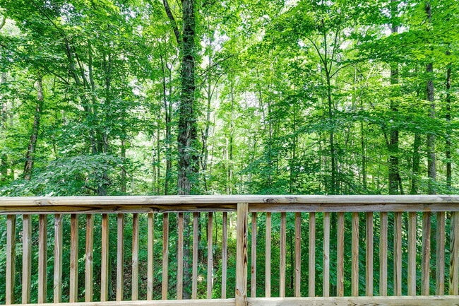 Building Photo - 2290 Greenfield Dr