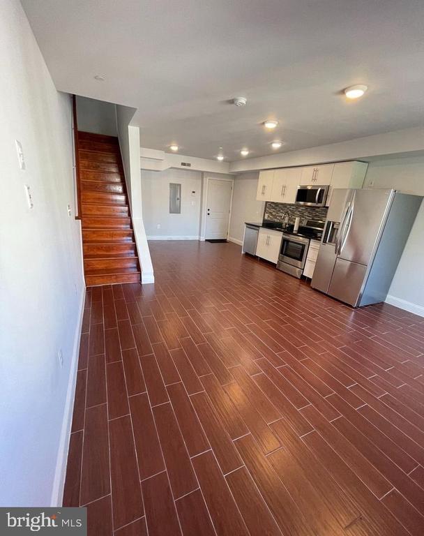 Building Photo - 615 N 11th St