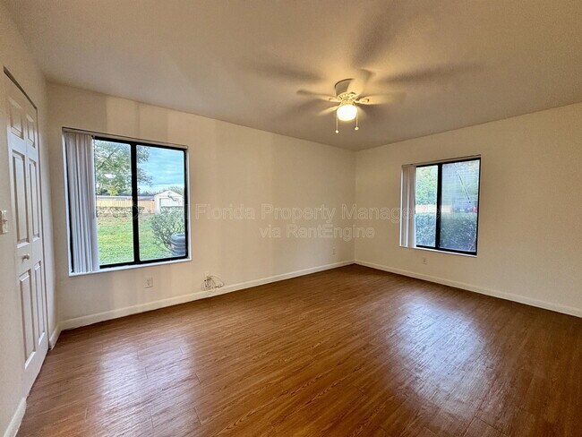 Building Photo - 8211 Sun Spring Cir