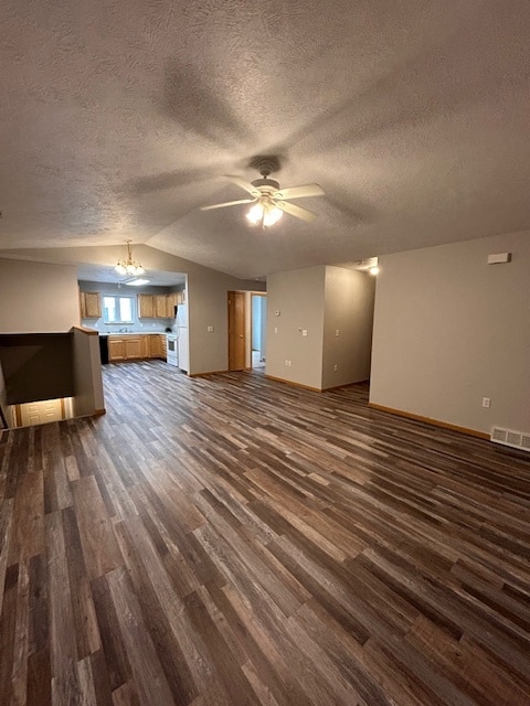 Building Photo - 725 N James Ave