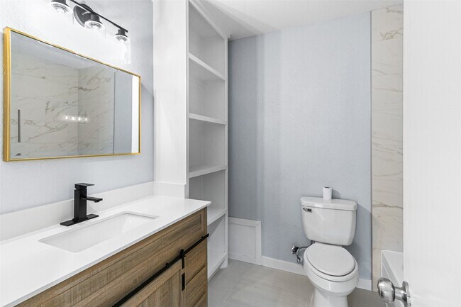 Building Photo - 9002 Bunny Run Dr