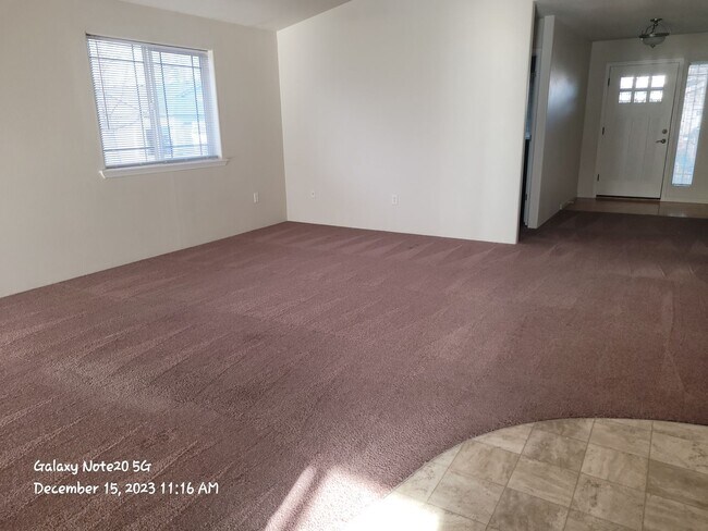 Building Photo - 2373 Kamerin Ln