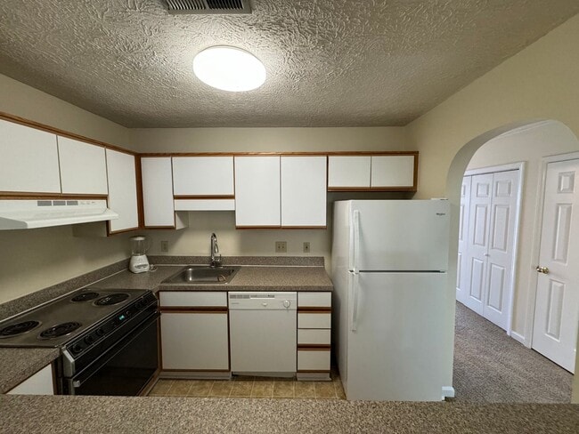 Building Photo - 6328 Wrightsville Ave