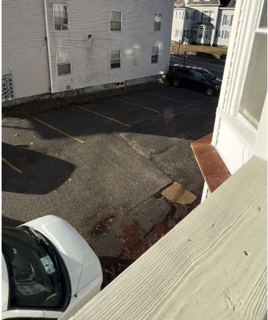 Building Photo - 715 Union St