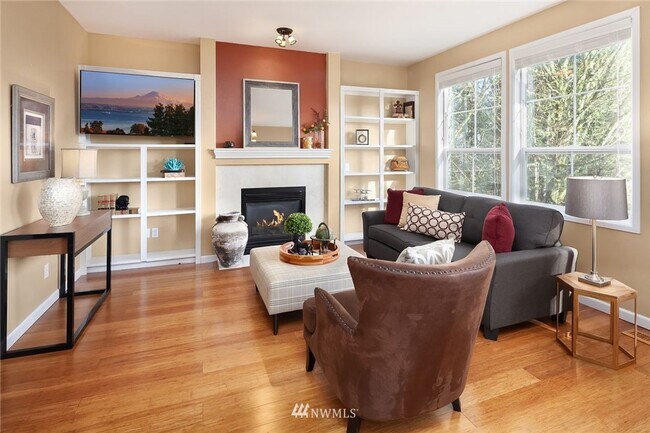Building Photo - 3Bd/2.5Ba Bellevue Townhouse