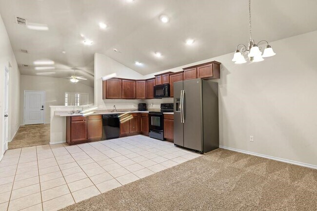 Building Photo - 304 E 94th St