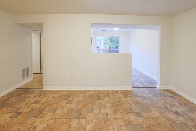 Building Photo - 8096 Castle Rock Ct