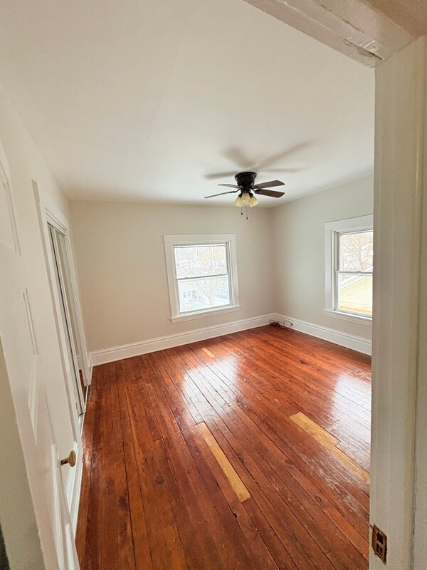 Building Photo - 962 Dunham St SE